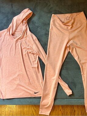 Nike Dri-FIT Matching Set: Heather Peach Hoodie (S) & Leggings (M)